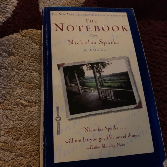 Books 📚 - Picture 4 of 5